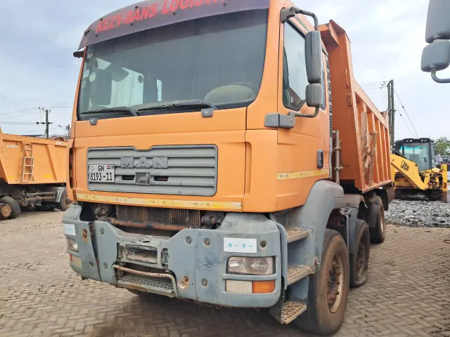 2011 MAN DIESEL TRUCK