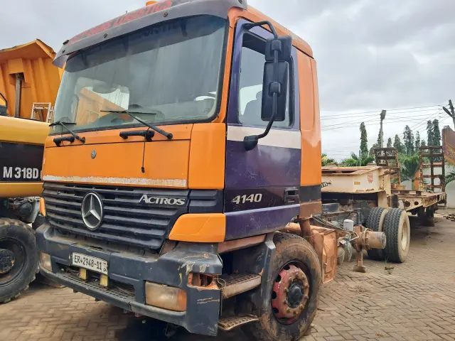 2011 Mercedes-Benz LOWBED - semi-trailer