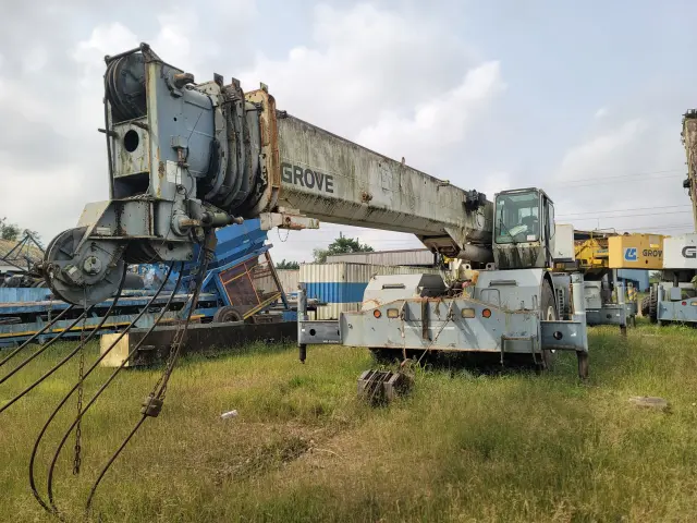 2007 Grove RT760E