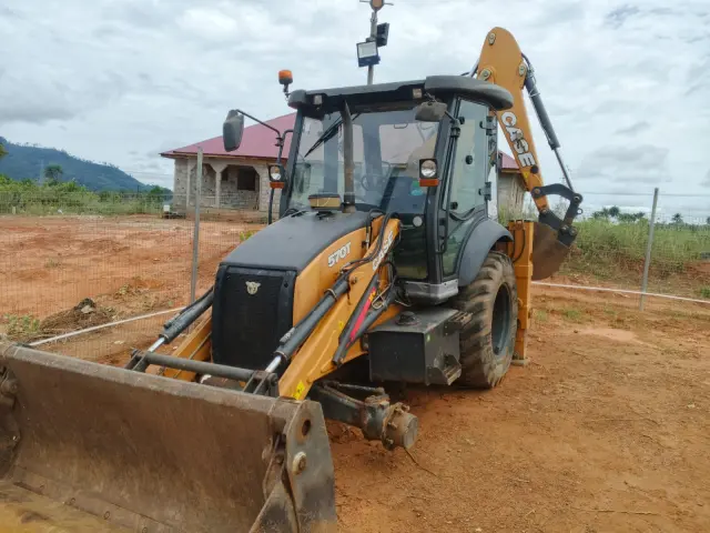 2022 Case 570T TLB