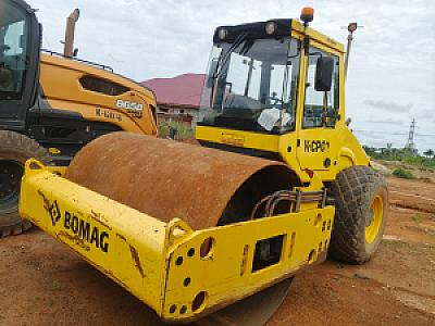 2023 Bomag BW211D-40 Roller