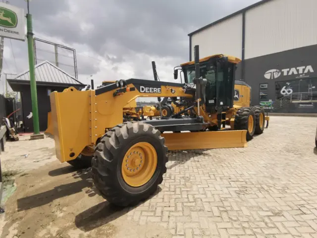 2024 John Deere 670P Grader