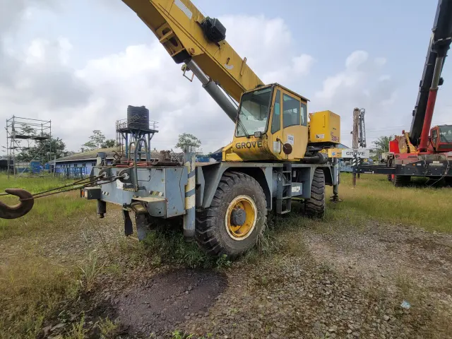 2008 Grove RT530E-2